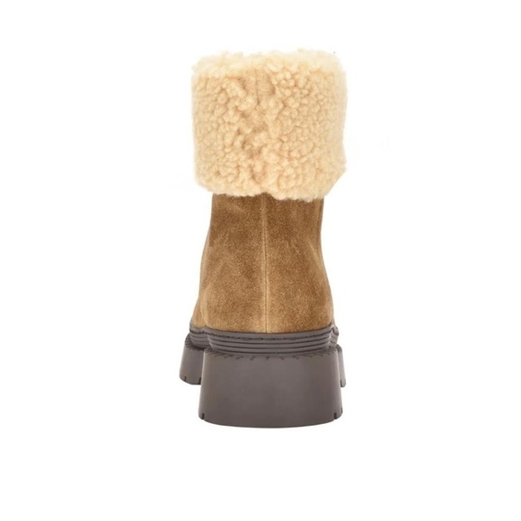Nib Marc Fisher Vina Lug Sole Suede Bootie in Cognac - Picture 3 of 13